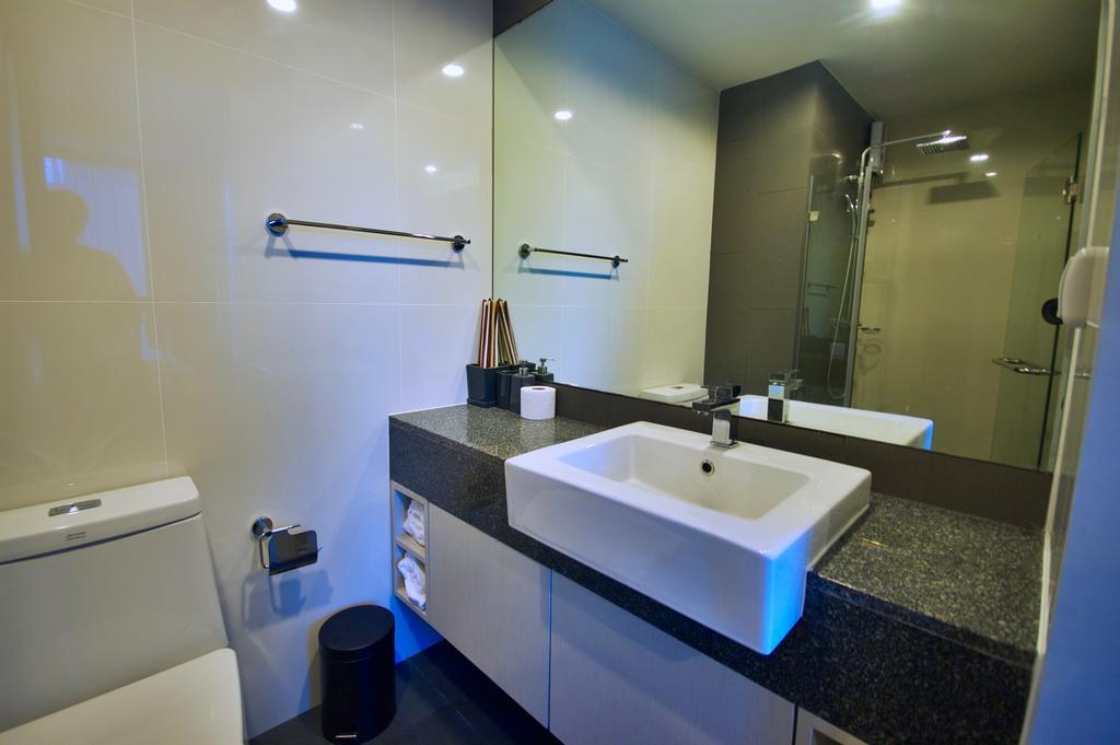 Appartamento 6Th Avenue Surin By Risa Esterno foto
