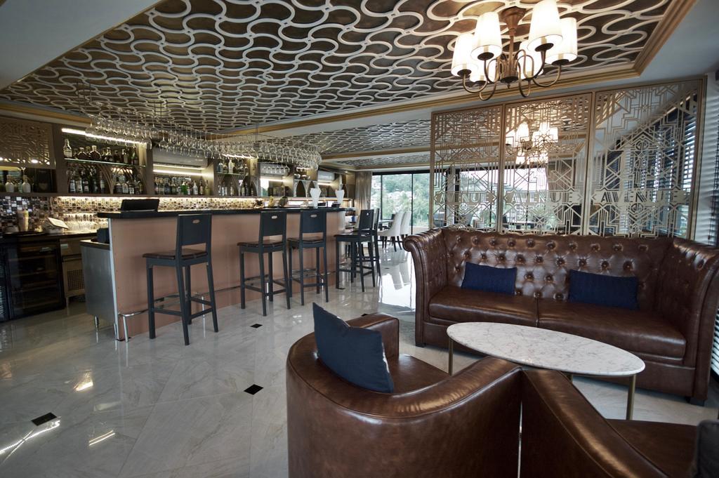 Appartamento 6Th Avenue Surin By Risa Esterno foto